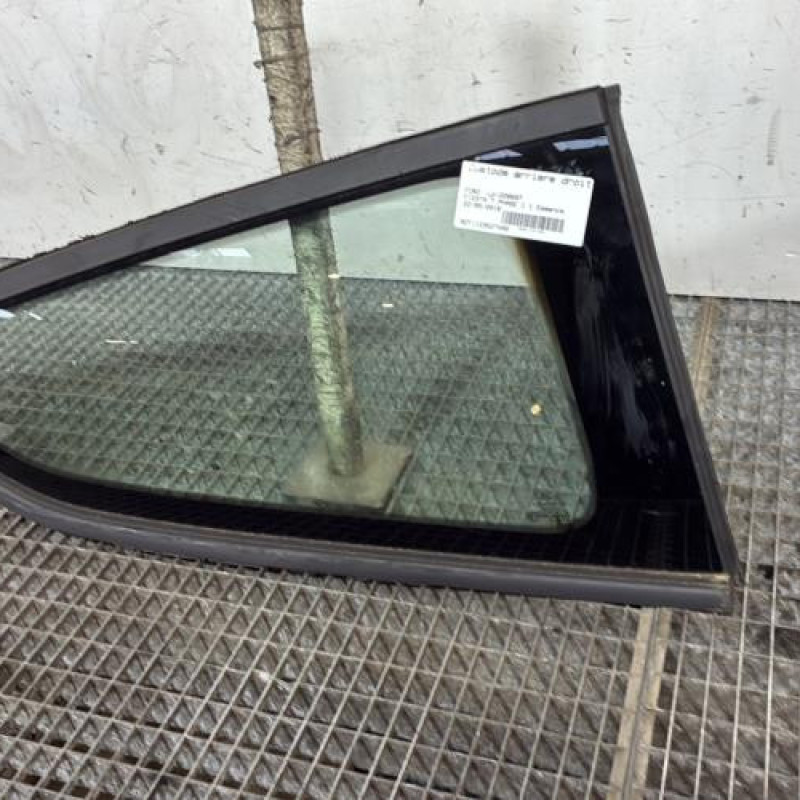 Custode arriere droit FORD FIESTA 7 Photo n°3