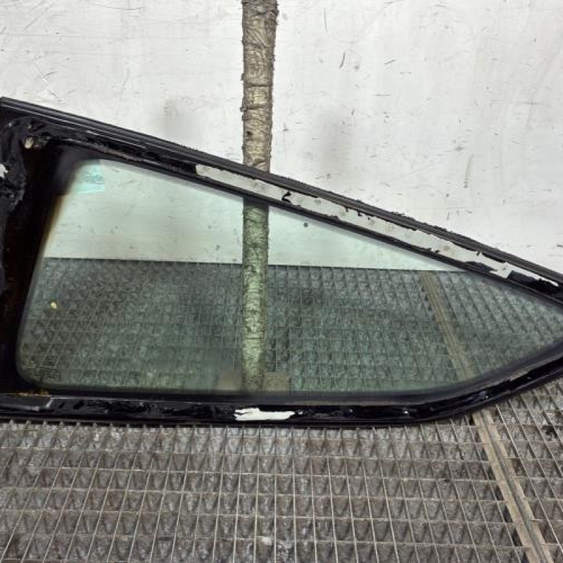 Custode arriere droit FORD FIESTA 7 Photo n°4