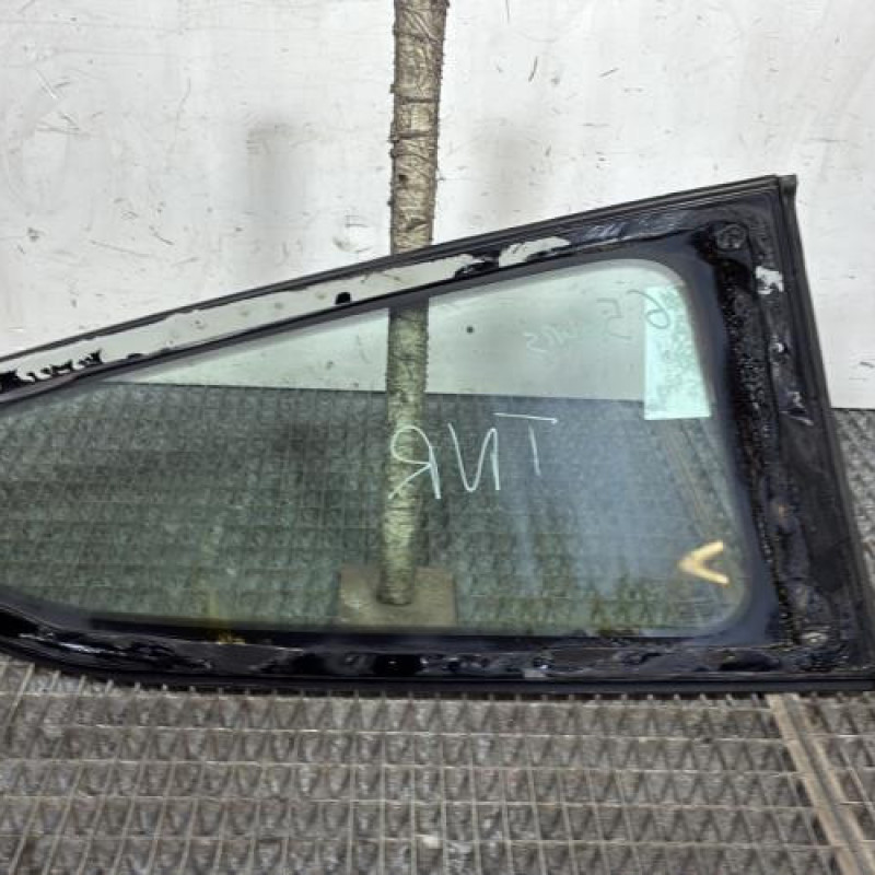 Custode arriere gauche FORD FIESTA 7 Photo n°4