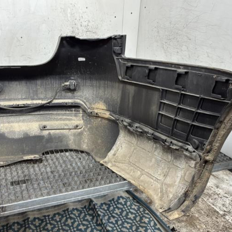 Pare choc arriere VOLKSWAGEN JETTA 3 Photo n°4