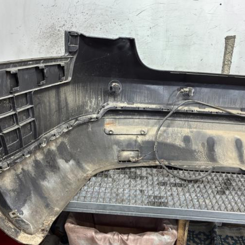 Pare choc arriere VOLKSWAGEN JETTA 3 Photo n°6