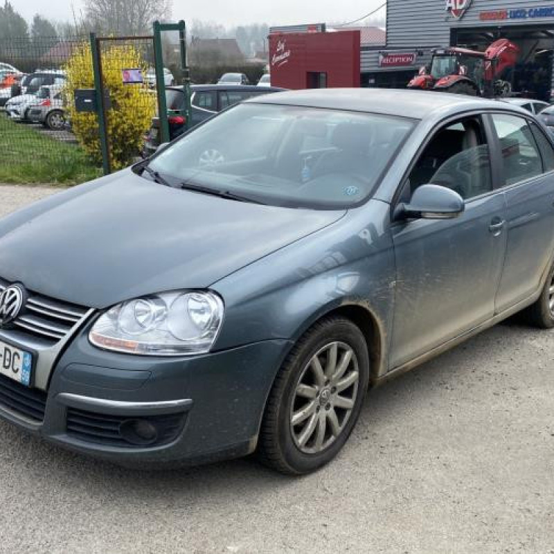 Pare choc arriere VOLKSWAGEN JETTA 3 Photo n°7