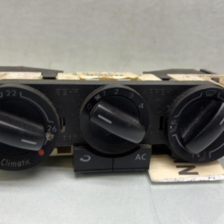 Commande chauffage VOLKSWAGEN POLO 4 Photo n°1