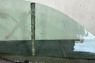 Vitre avant gauche VOLKSWAGEN GOLF 4