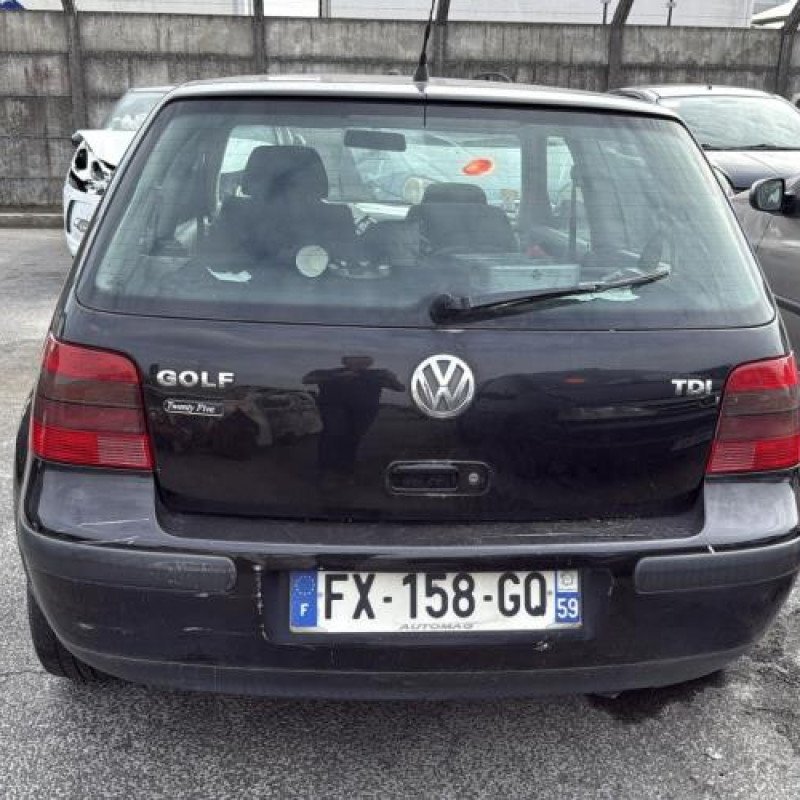 Vitre avant gauche VOLKSWAGEN GOLF 4 Photo n°9
