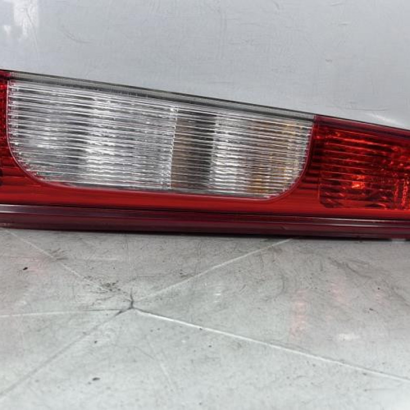 Feu arriere principal droit (feux) FORD C-MAX 1 Photo n°1