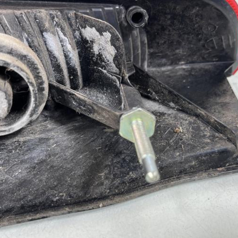 Feu arriere principal droit (feux) FORD C-MAX 1 Photo n°7