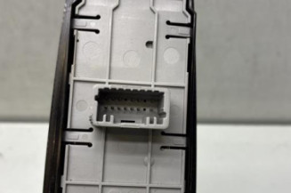 Interrupteur de leve vitre avant gauche RENAULT SCENIC 3