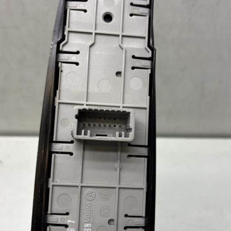 Interrupteur de leve vitre avant gauche RENAULT SCENIC 3 Photo n°3