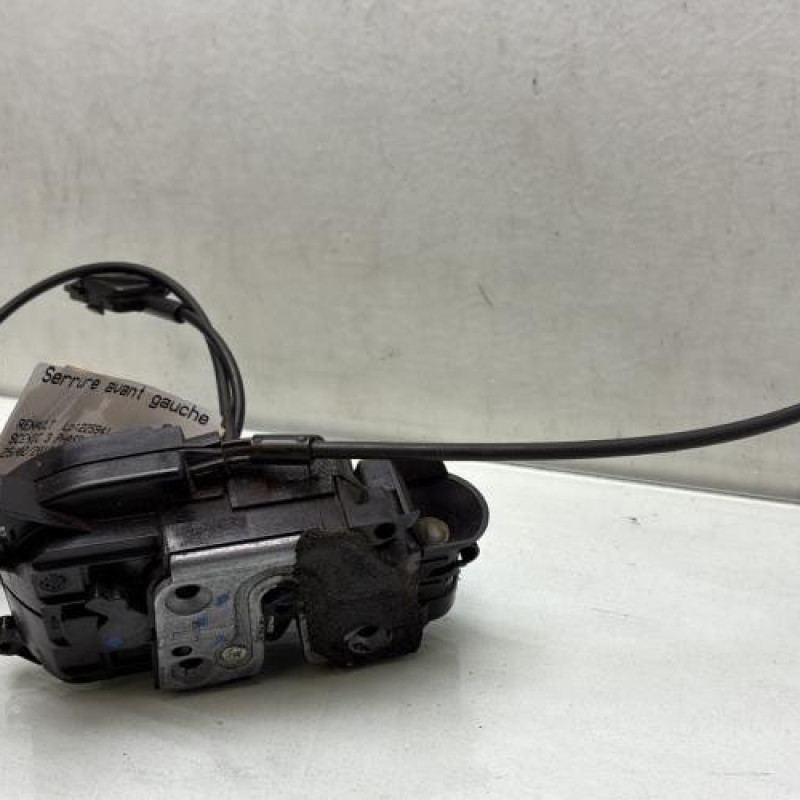 Serrure avant gauche RENAULT SCENIC 3 Photo n°1