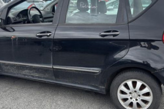 Renfort pare choc arriere (traverse) MERCEDES CLASSE A 169