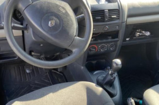 Feu arriere stop central RENAULT CLIO 2