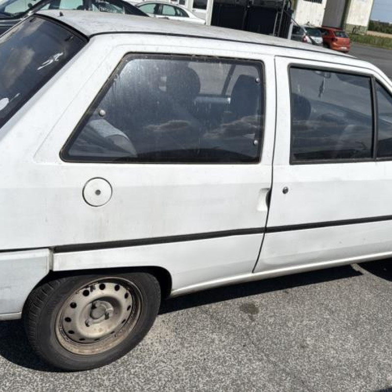 Pare choc arriere CITROEN AX Photo n°13