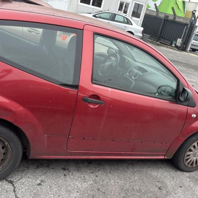 Pare boue avant gauche CITROEN C2 Photo n°11