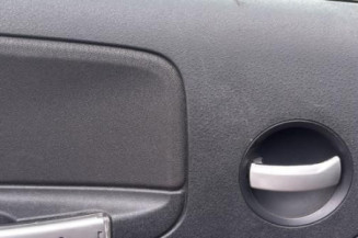 Pare boue avant gauche CITROEN C2