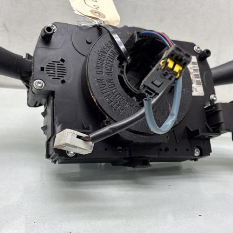 Com (Bloc Contacteur Tournant+Commodo Essuie Glace+Commodo Phare) PEUGEOT 207 Photo n°3