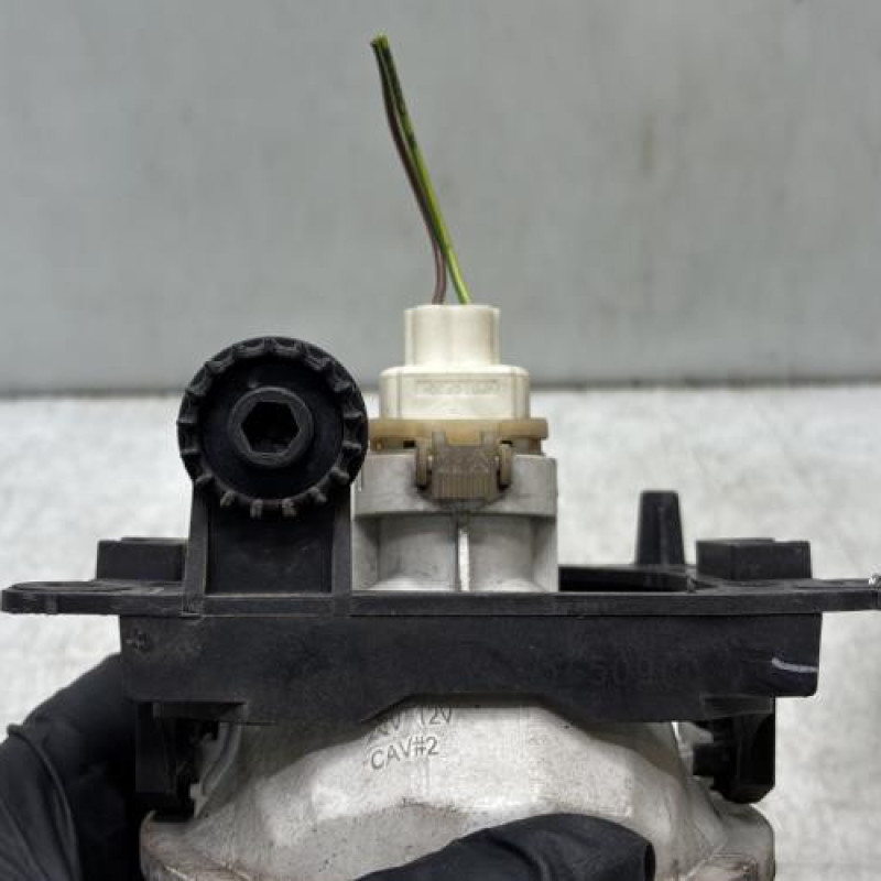 Anti brouillard gauche (feux) PEUGEOT 208 1 Photo n°3