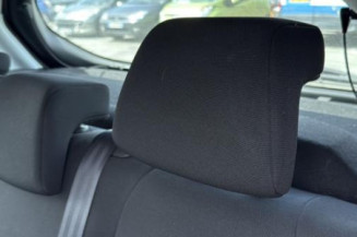 Anti brouillard gauche (feux) PEUGEOT 208 1