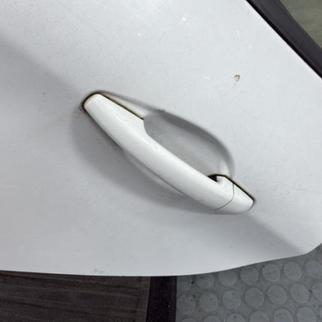 Porte arriere gauche PEUGEOT 208 1