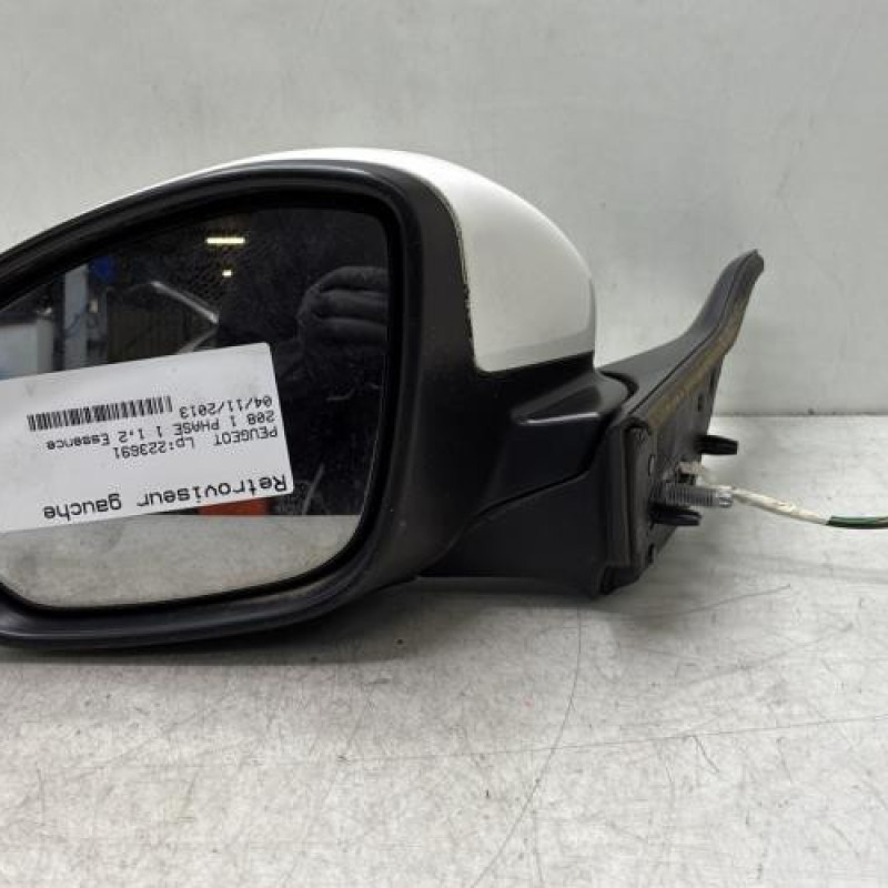 Retroviseur gauche PEUGEOT 208 1 Photo n°1