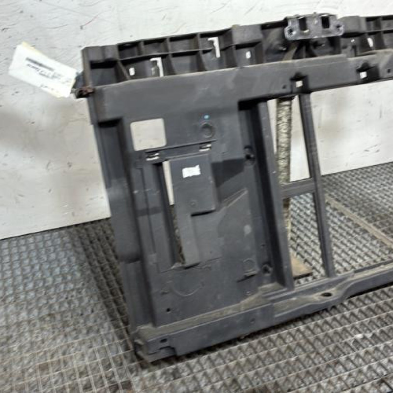 Face avant PEUGEOT 208 1 Photo n°2