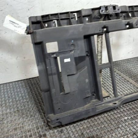 Face avant PEUGEOT 208 1