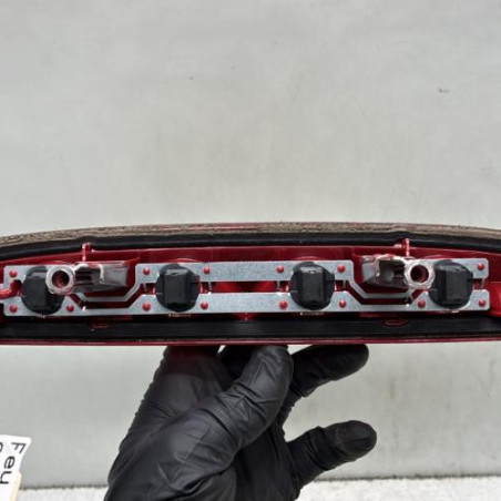 Feu arriere stop central PEUGEOT 208 1