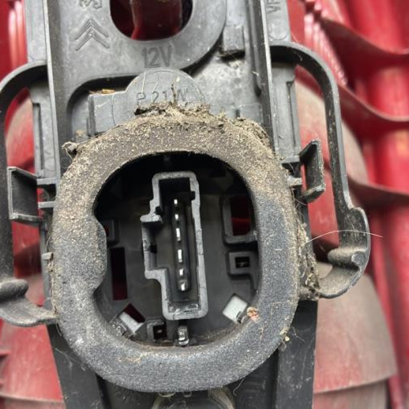 Feu arriere principal droit (feux) CITROEN C2 Photo n°3