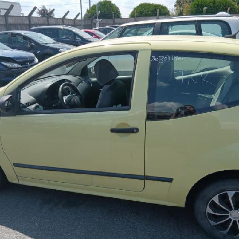 Feu arriere stop central CITROEN C2 Photo n°9