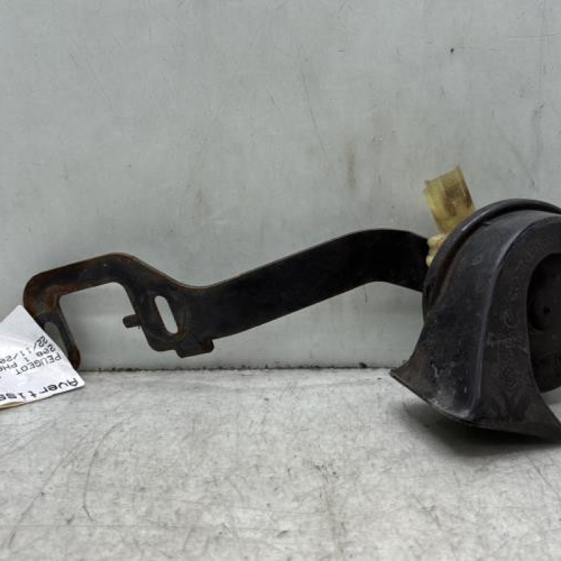 Avertisseur/Klaxon PEUGEOT 208 1 Photo n°1