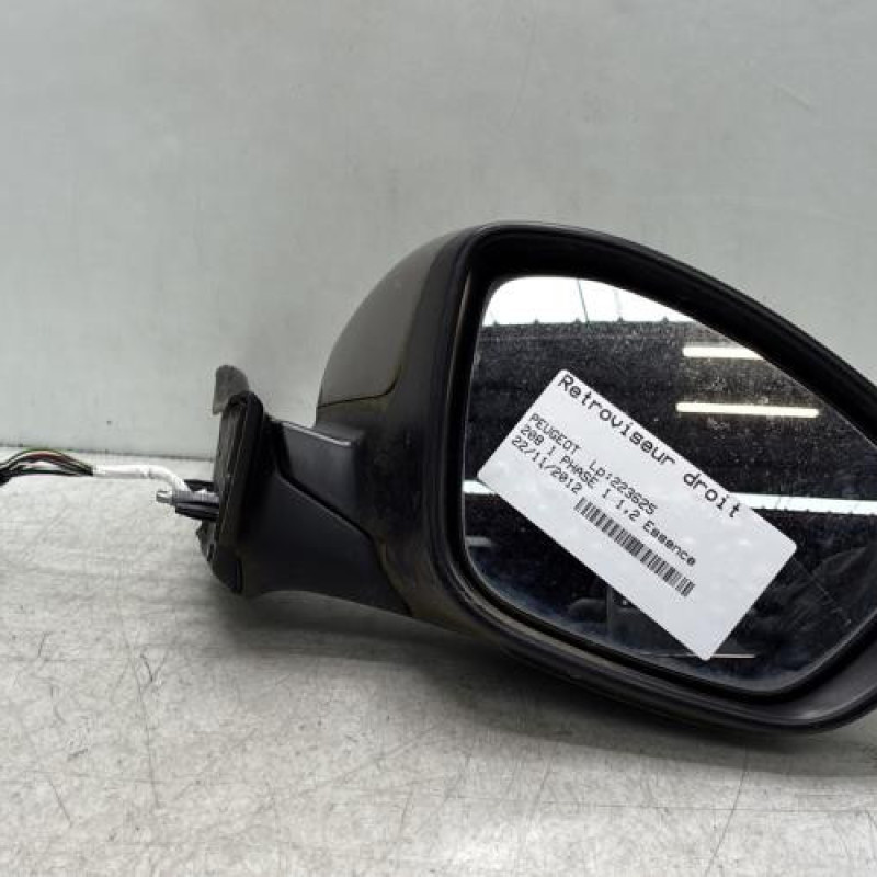 Retroviseur droit PEUGEOT 208 1 Photo n°1
