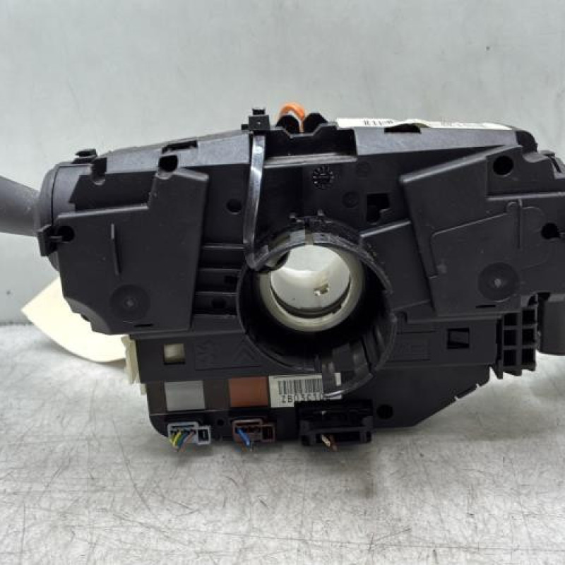 Com (Bloc Contacteur Tournant+Commodo Essuie Glace+Commodo Phare) PEUGEOT 208 1 Photo n°6