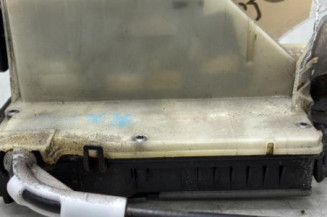 Serrure avant gauche PEUGEOT 208 1