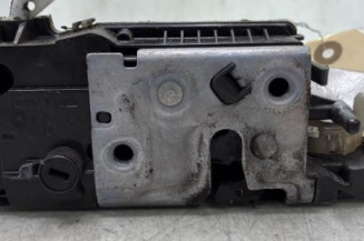 Serrure avant gauche PEUGEOT 208 1