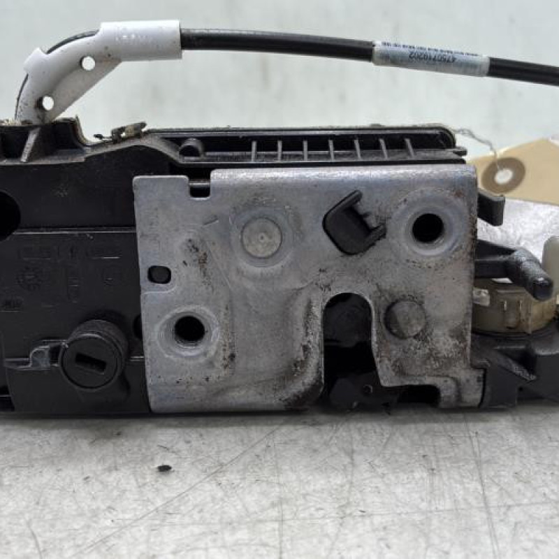 Serrure avant gauche PEUGEOT 208 1 Photo n°3