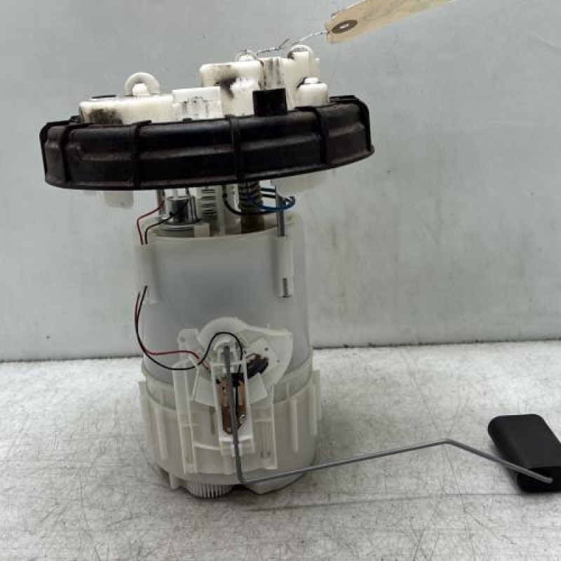 Pompe à carburant PEUGEOT 208 1 Photo n°1