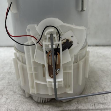 Pompe à carburant PEUGEOT 208 1
