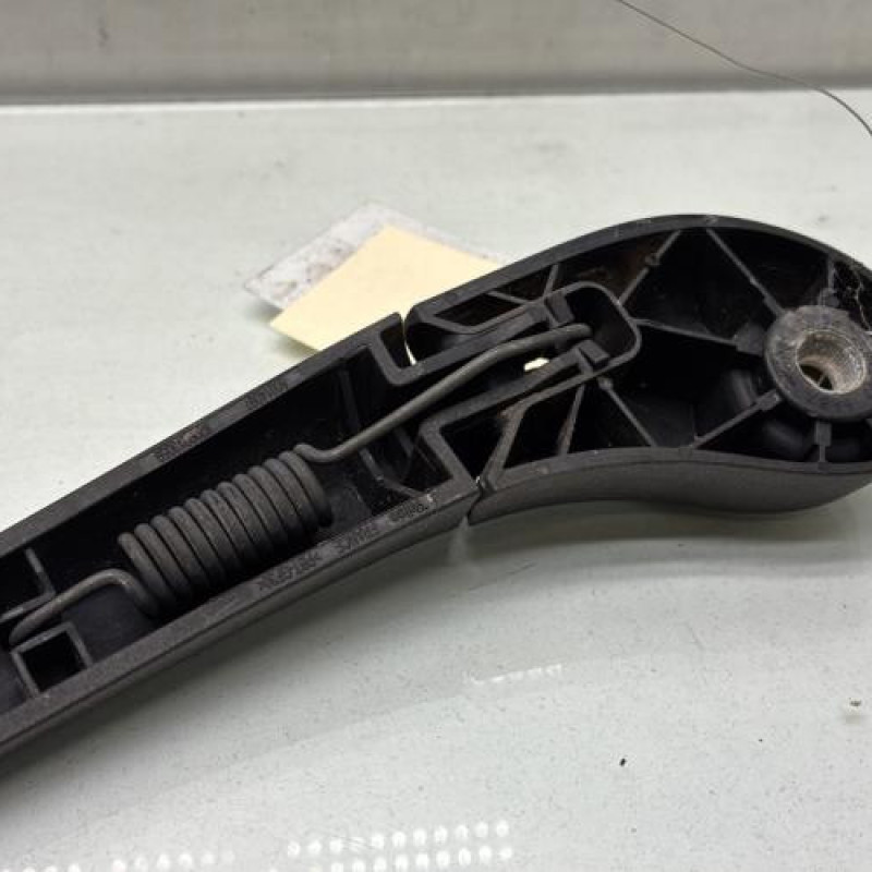 Bras essuie glace arriere RENAULT CLIO 3 Photo n°3