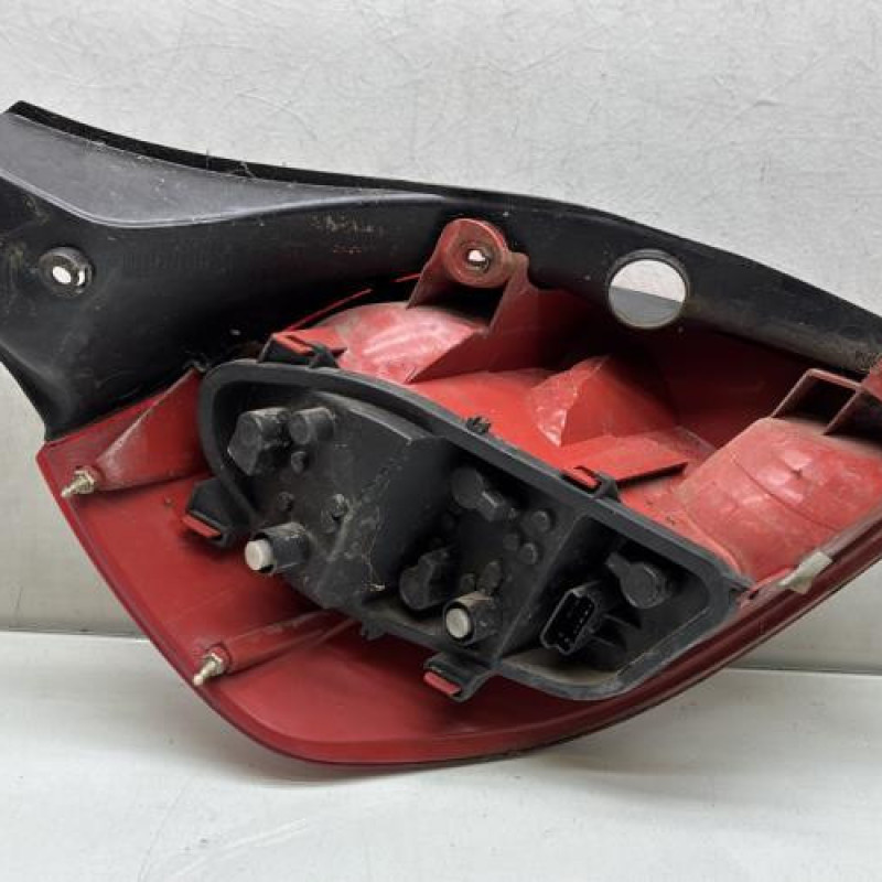 Feu arriere principal droit (feux) RENAULT CLIO 3 Photo n°2