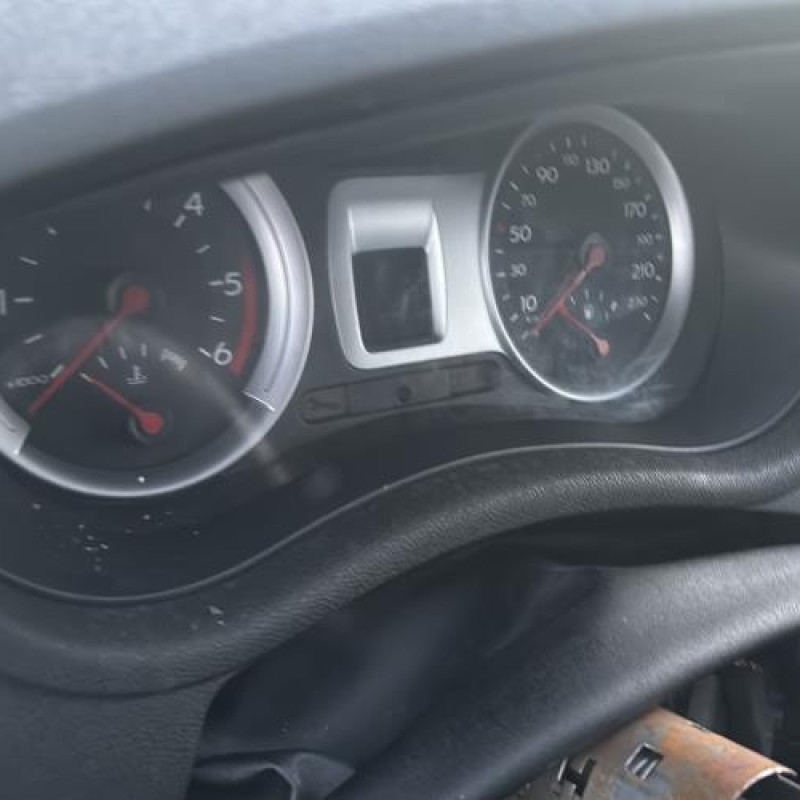 Feu arriere principal droit (feux) RENAULT CLIO 3 Photo n°18