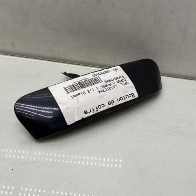 Bouton de coffre OPEL CORSA D Photo n°3