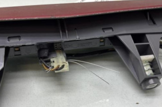 Feu arriere stop central OPEL CORSA D