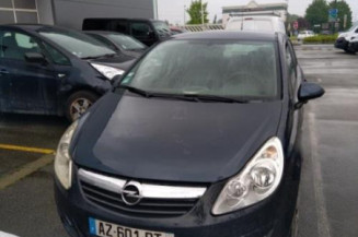 Feu arriere stop central OPEL CORSA D