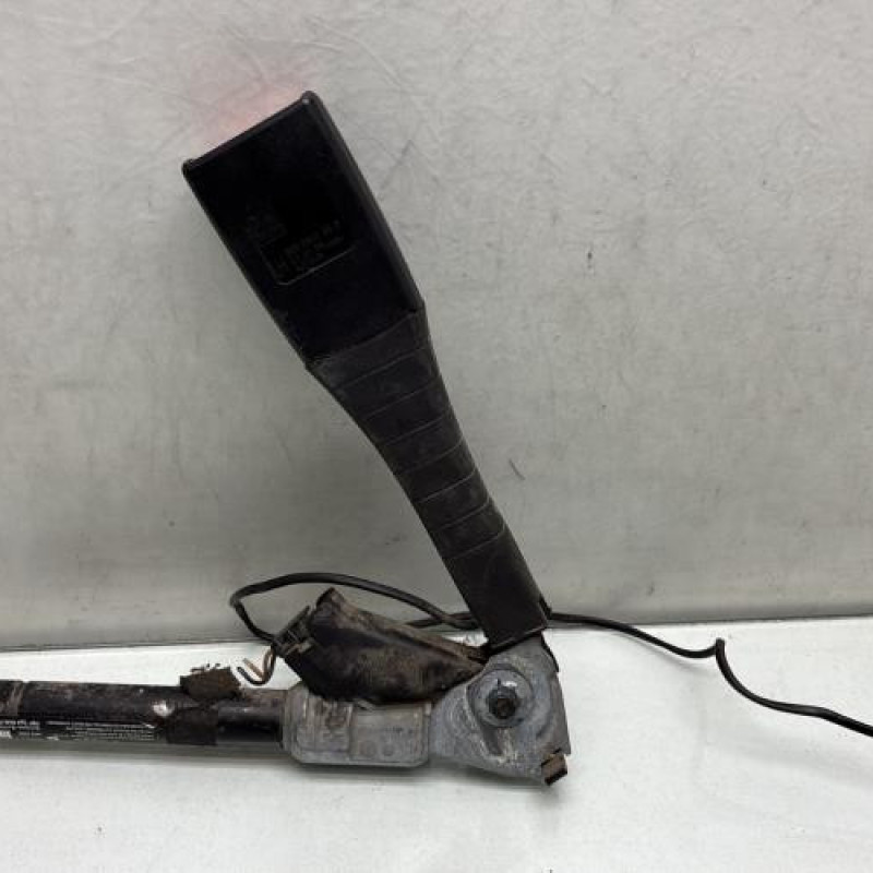 Pretensionneur de ceinture avant gauche OPEL CORSA D Photo n°1