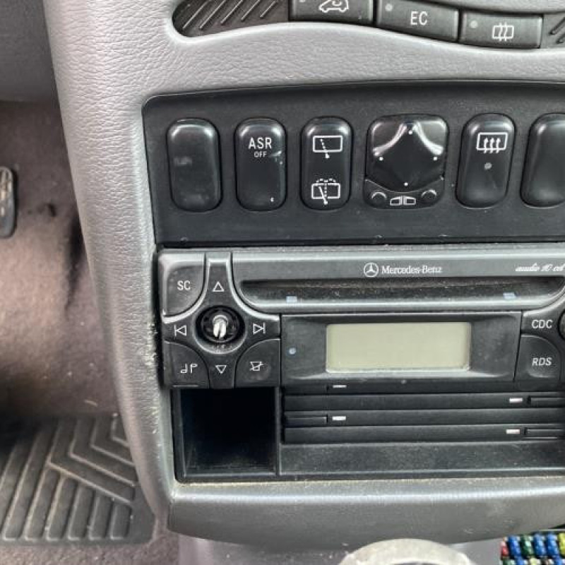 Retroviseur droit MERCEDES CLASSE A 168 Photo n°20