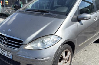 Malle/Hayon arriere MERCEDES CLASSE A 169