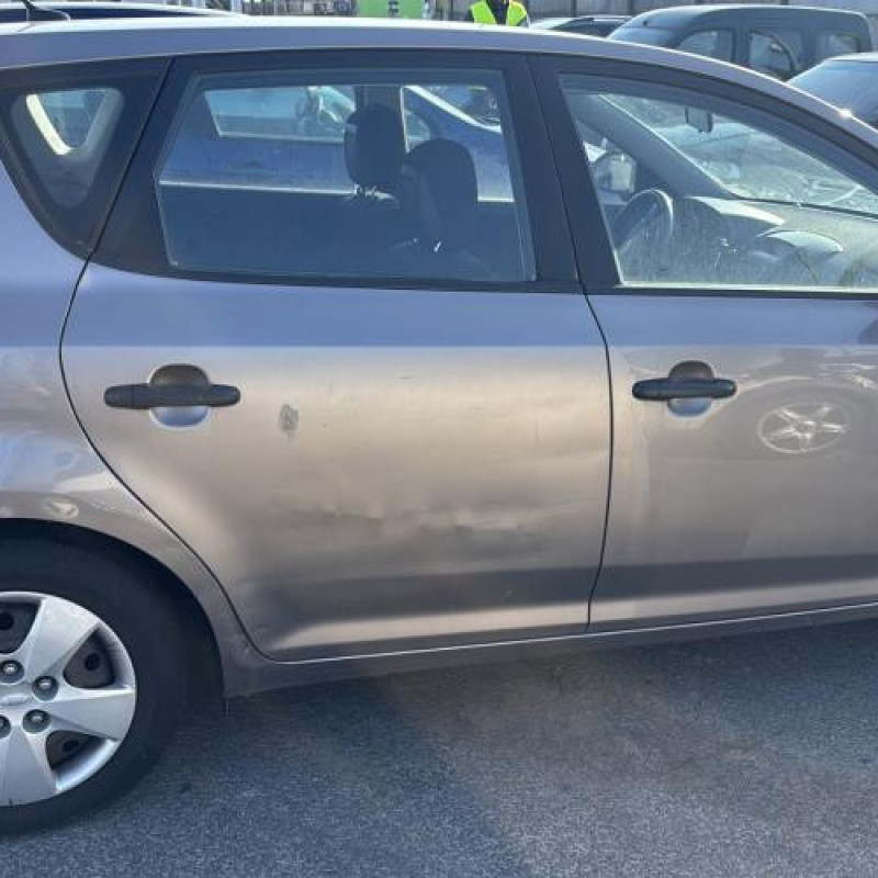 Porte arriere gauche KIA CEE-D 1 Photo n°10