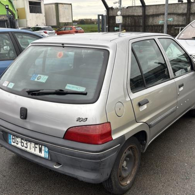 Serrure arriere gauche PEUGEOT 106 Photo n°6
