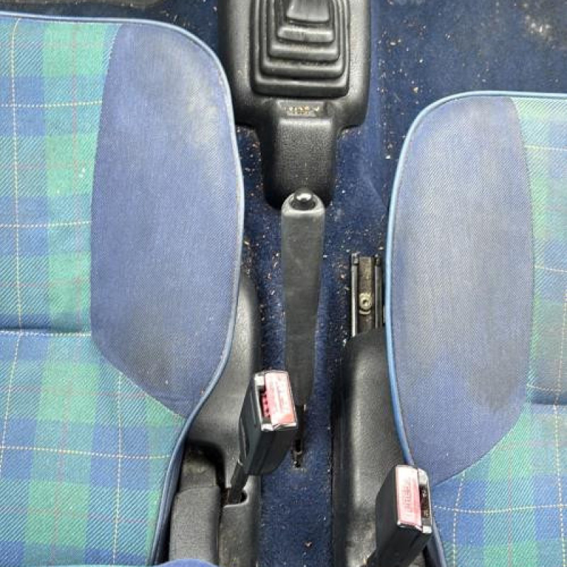 Serrure arriere gauche PEUGEOT 106 Photo n°19