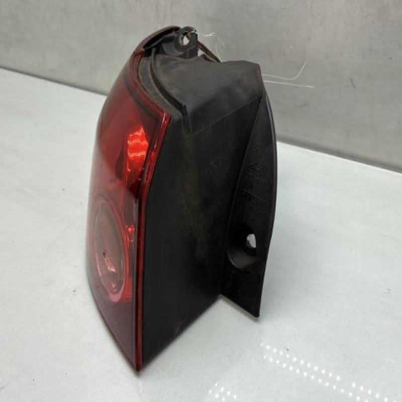 Feu arriere principal gauche (feux) FIAT CROMA 2 Photo n°2